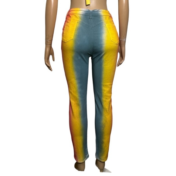 GLORY DENIM
Ladies Tie Dye Denim Ripped Jean - Red - Yellow - Green size 14 - Picture 8 of 11